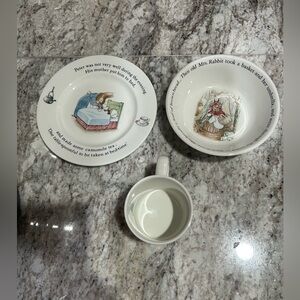 Wedgwood Peter Rabbit Children's Dinnerware Set - White and Multicolor